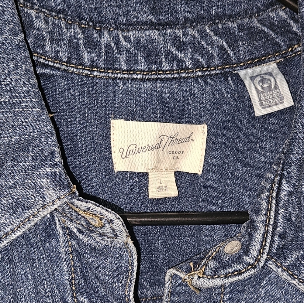 Universal Thread Blue Denim Button-Down Shirt Dre… - image 2